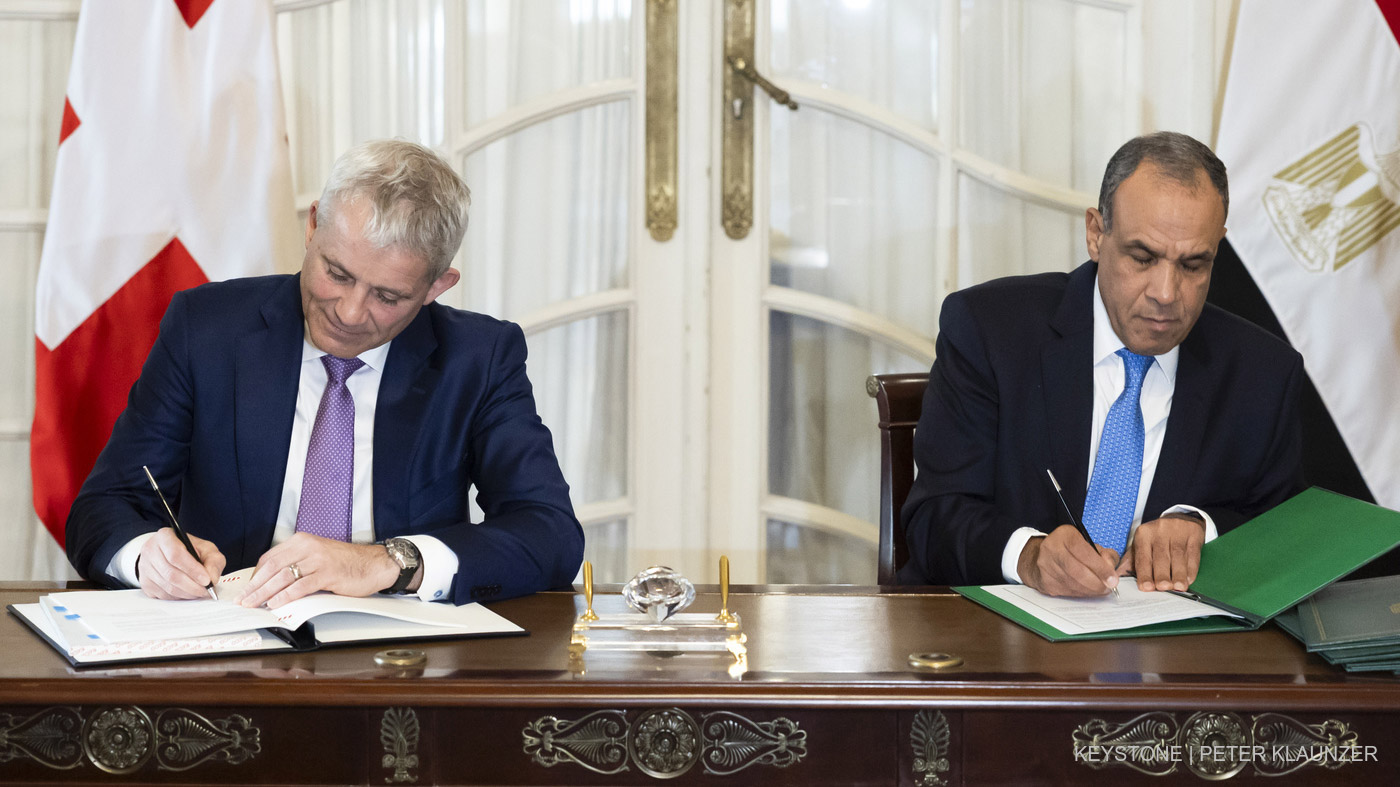 Le conseiller fédéral Beat Jans signe deux accords migratoires en Égypte *