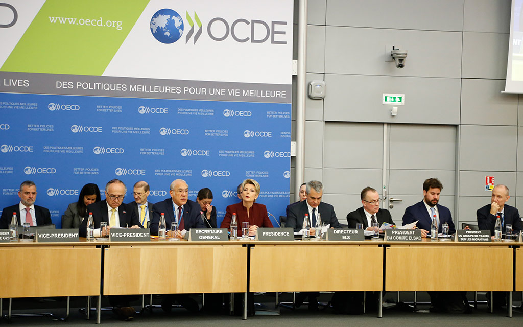 Bundesrätin Keller-Sutter präsidiert die Ministerkonferenz der OECD zum Thema Migration und Integration